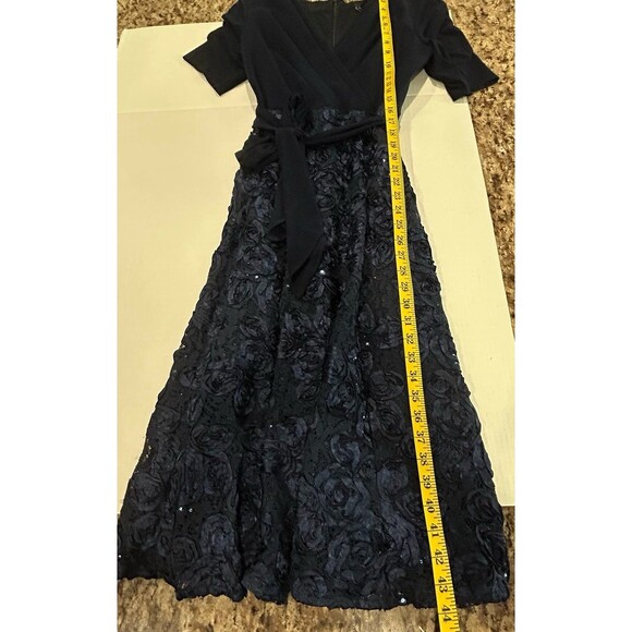 Alex Dress Women’s Size 10P Navy V Neck Tea Length with Detailing  Evening Dress - Picture 9 of 12